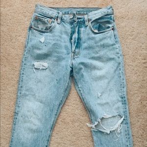 Levi’s / free people distressed jeans